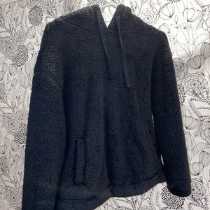 Super warm and comfy black hoodie! Only worn once or twice!